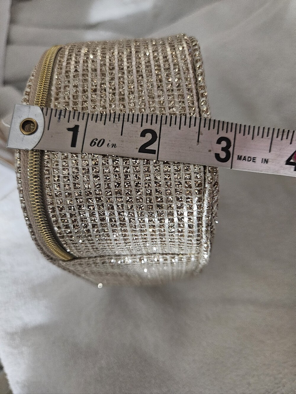 💞💘Womens Christian Dior Gold Cosmetic Bag With Chain - NWOT💞❣️ - Picture 16 of 16
